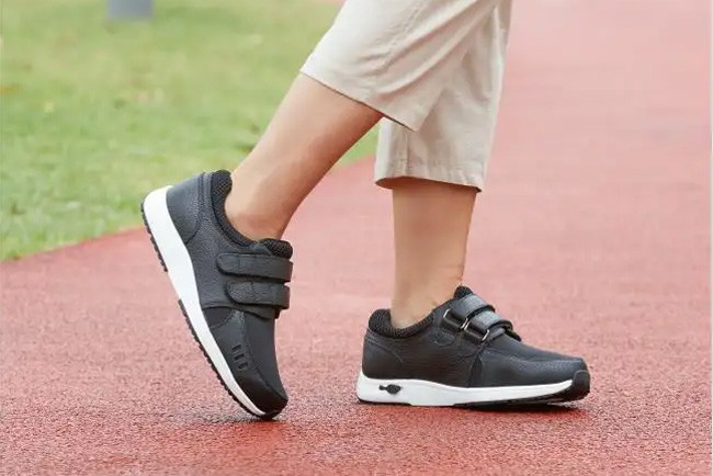último caso de la compañía sobre Un par de zapatos cómodos es indispensable para prevenir la diabetes en el pie